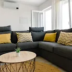 Marlin House Vi * フェレル