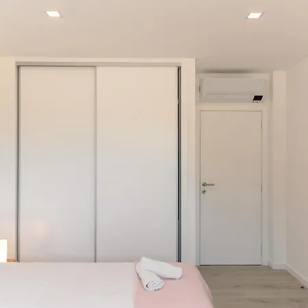 Marlin House Vi Ferienhaus Ferrel (Leiria)